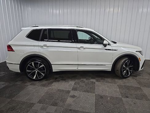 Used 2023 Volkswagen Tiguan SEL R-Line AWD/4WD image 2