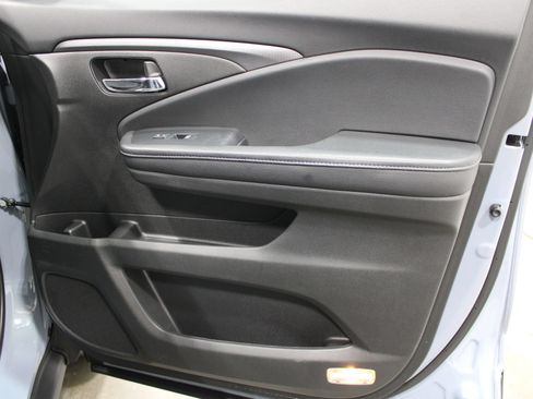 Used 2022 Honda Ridgeline RTL-E image 24