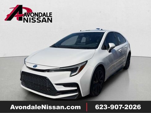 Used 2023 Toyota Corolla SE w/ SE Package FWD image 1