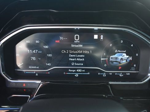 Used 2023 GMC Sierra 1500 SLT w/ SLT Convenience Package image 23