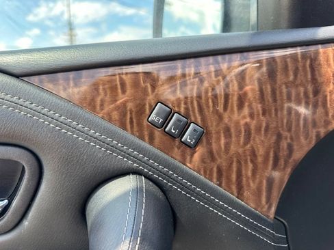 Used 2019 Nissan Armada Platinum w/ Captain's Chairs Package AWD/4WD image 21
