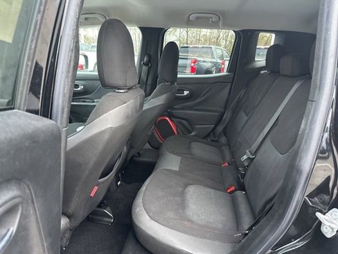 Used 2016 Jeep Renegade Trailhawk image 16