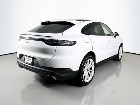 Certified 2022 Porsche Cayenne Coupe image 9