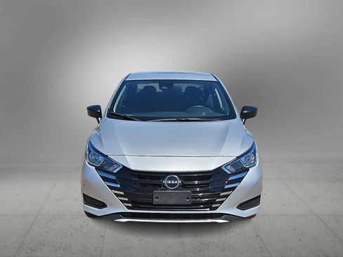 Used 2024 Nissan Versa S FWD image 3