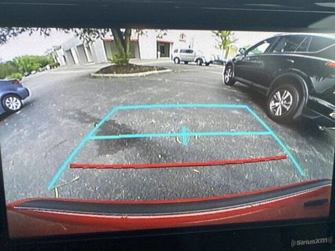 Used 2021 Toyota Corolla SE image 19