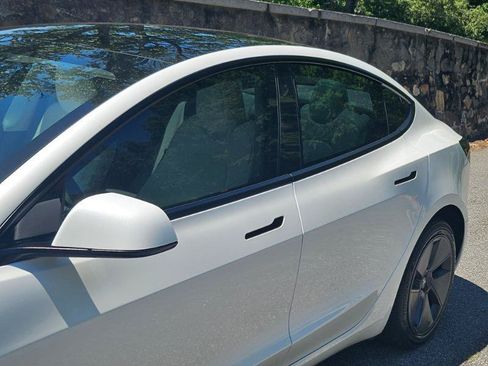 Used 2023 Tesla Model 3 Standard Range RWD image 18