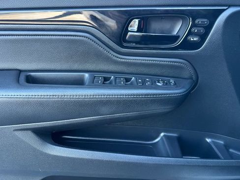 Certified 2022 Honda Odyssey Touring image 12