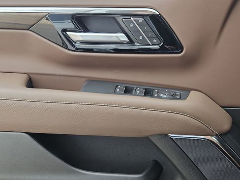 New 2026 Chevrolet Tahoe High Country AWD/4WD image 23