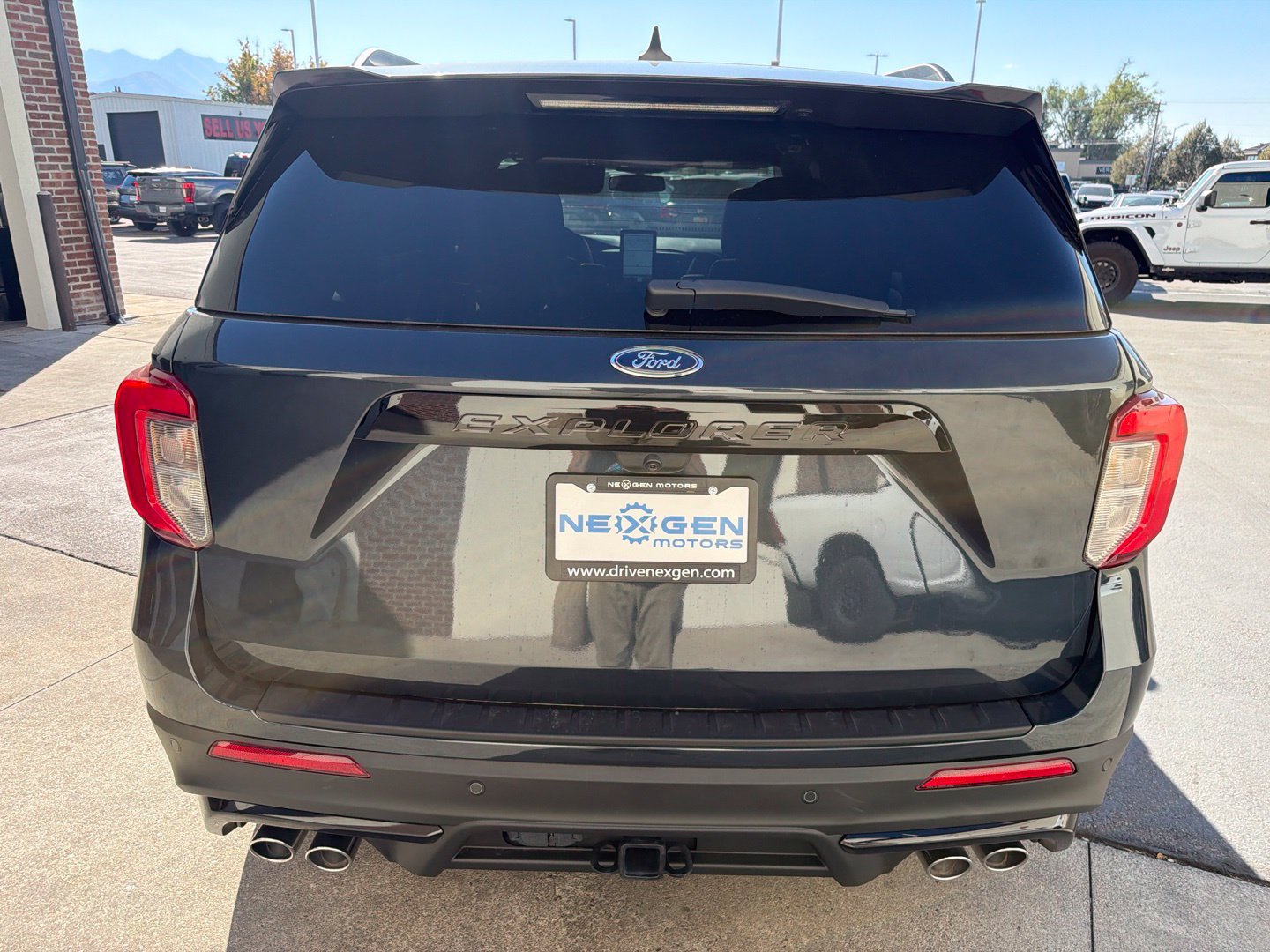 Used 2023 Ford Explorer ST w/ Equipment Group 401A AWD/4WD image 20