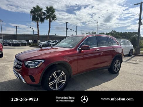 Used 2022 Mercedes-Benz GLC 300 image 1