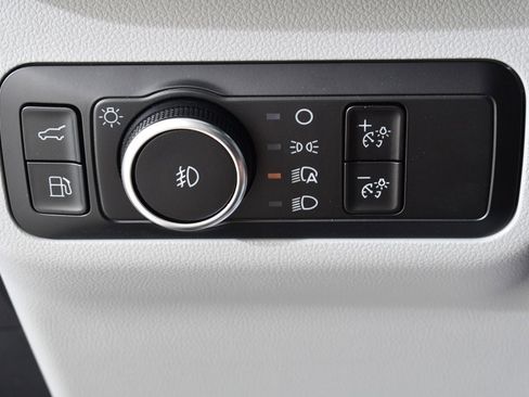 New 2025 Ford Escape SE w/ PHEV Premium Package image 32