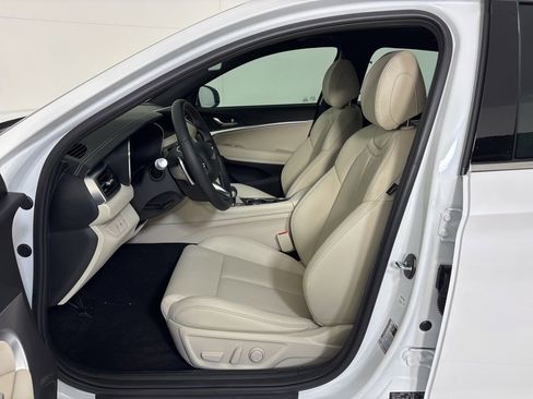 New 2026 Genesis G70 2.5T image 14