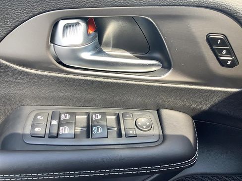 New 2026 Chrysler Pacifica Select image 12