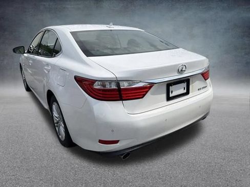 Used 2014 Lexus ES 350 w/ Luxury Package FWD image 10