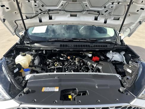 Used 2024 Ford Edge SEL image 8