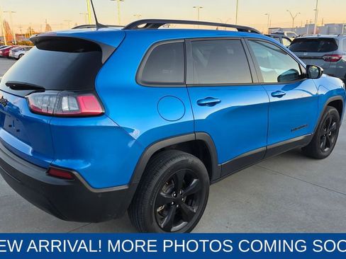 Used 2023 Jeep Cherokee Altitude Lux image 5