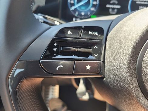 New 2025 Hyundai Elantra SEL image 21