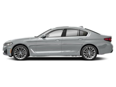 Used 2021 BMW 530e w/ Parking Assistance Package RWD image 3