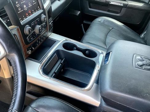 Used 2018 RAM 2500 Laramie AWD/4WD image 17