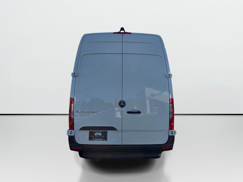 New 2025 Mercedes-Benz eSprinter 170 Cargo image 4