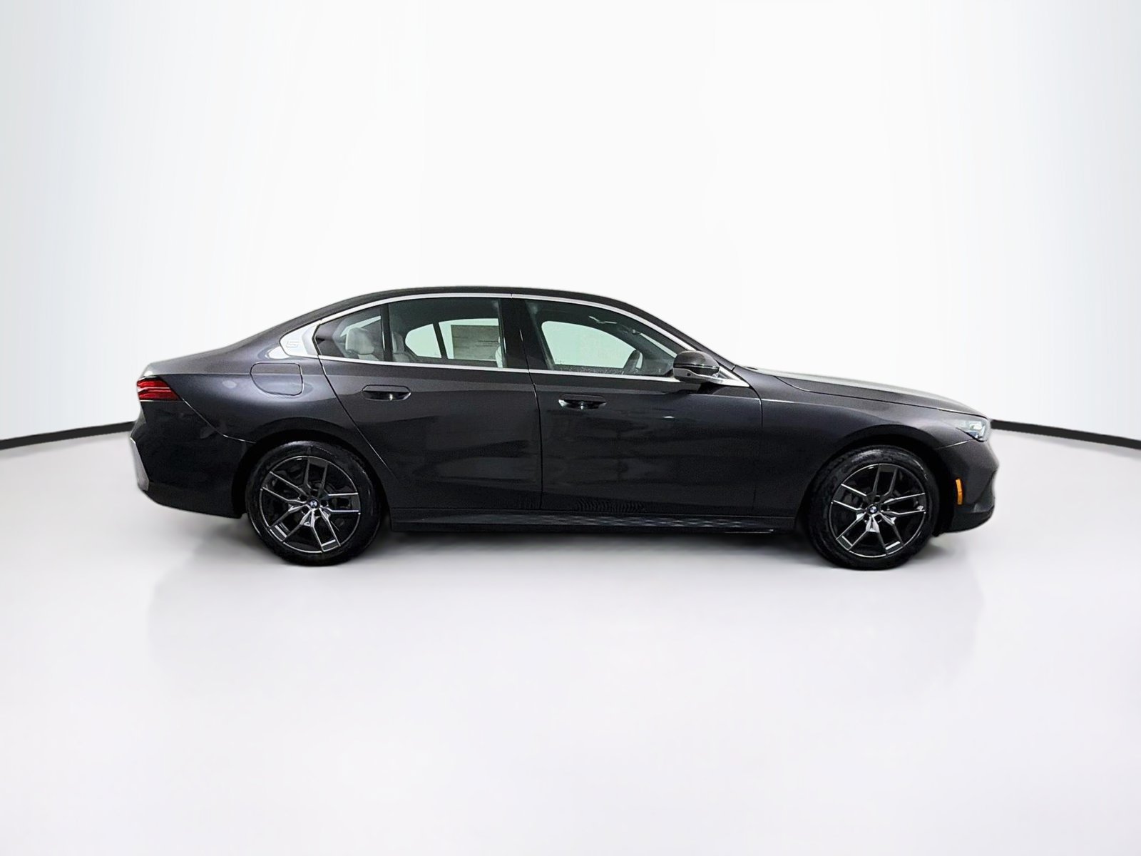New 2027 BMW 530i xDrive w/ Premium Package AWD/4WD image 8