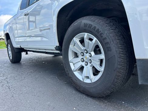 Used 2022 Chevrolet Colorado LT w/ Fleet Safety Package RWD image 10