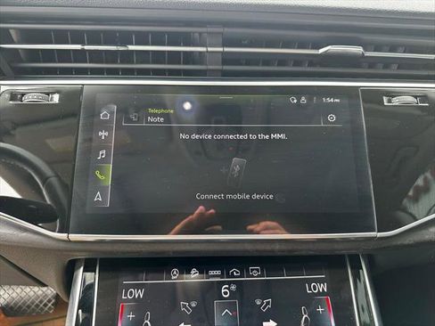 Used 2023 Audi Q8 Premium AWD/4WD image 19