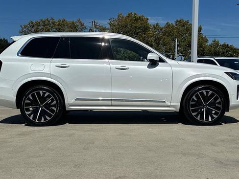 Used 2026 Volvo XC90 B6 Ultra w/ Protection Package AWD/4WD image 2
