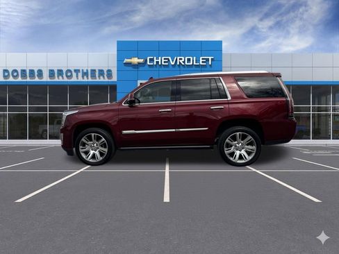 Used 2018 Cadillac Escalade Premium Luxury image 4