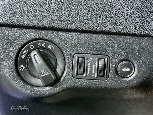 Used 2020 Dodge Charger Scat Pack RWD image 17