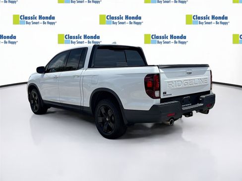 Certified 2024 Honda Ridgeline Black Edition image 5
