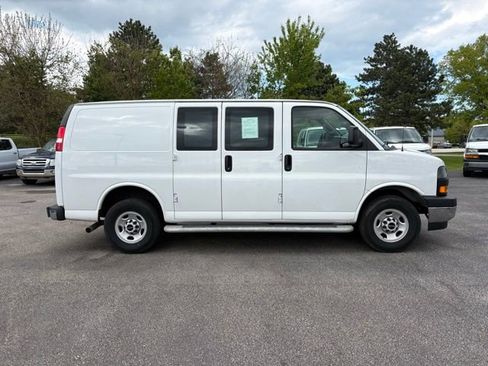 Used 2024 GMC Savana 2500 w/ Driver Convenience Package RWD image 12