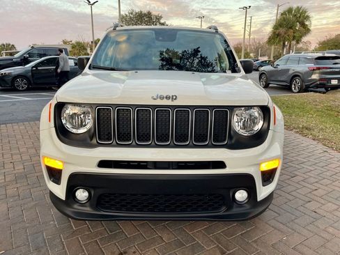 Used 2022 Jeep Renegade Latitude image 9