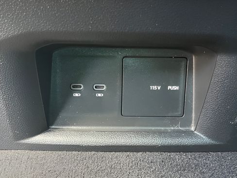 Used 2022 Volkswagen Atlas SEL Premium AWD/4WD image 35