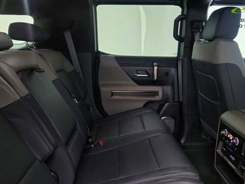 Used 2025 GMC Hummer EV 3X w/ LPO, Illumination Package AWD/4WD image 27