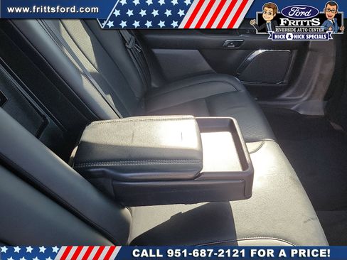 Used 2017 Lincoln Continental Select FWD image 18