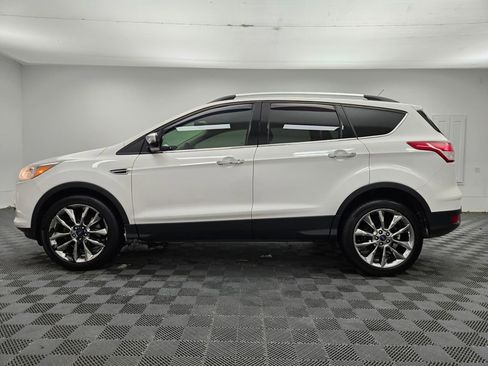 Used 2016 Ford Escape SE w/ SE Chrome Package image 10
