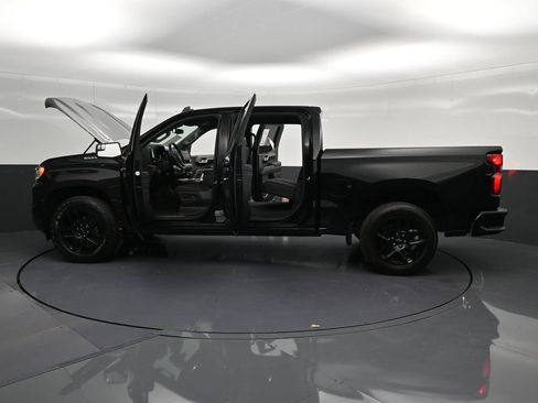 Used 2023 Chevrolet Silverado 1500 RST AWD/4WD image 38