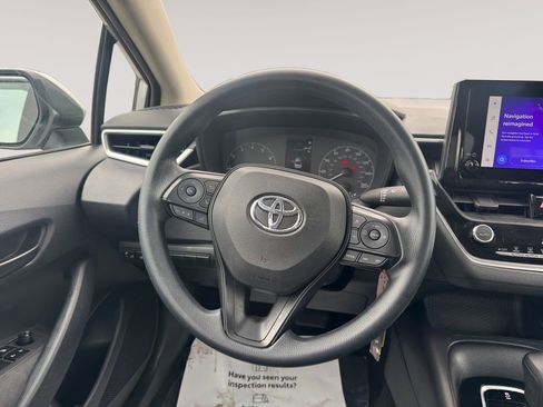 Used 2024 Toyota Corolla LE FWD image 12