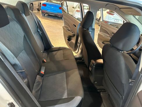 Used 2025 Nissan Versa SV image 36