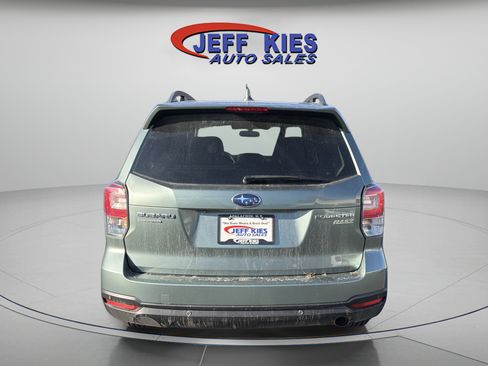 Used 2017 Subaru Forester 2.5i Touring image 6