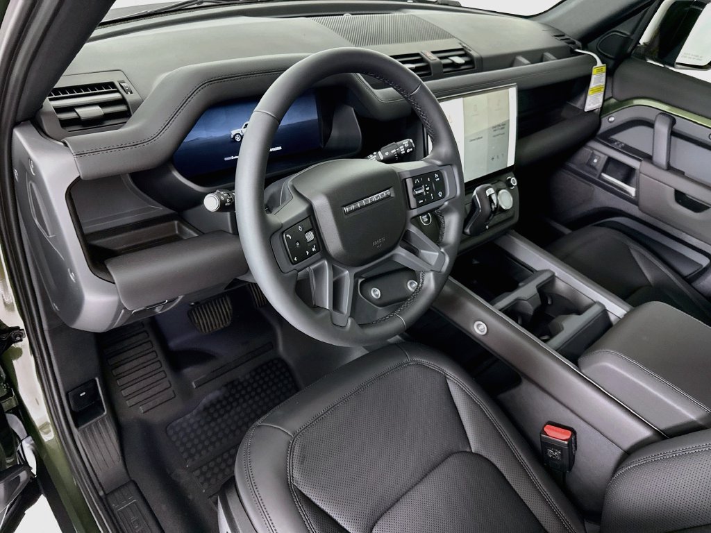 New 2026 Land Rover Defender 110 S AWD/4WD image 9