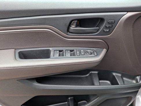 Used 2019 Honda Odyssey EX-L image 13