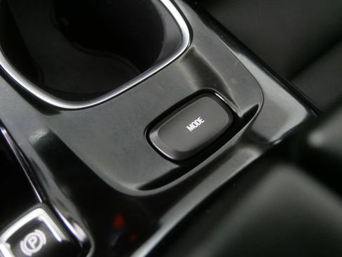 Used 2023 Buick Envision Essence w/ Sport Touring Package AWD/4WD image 28