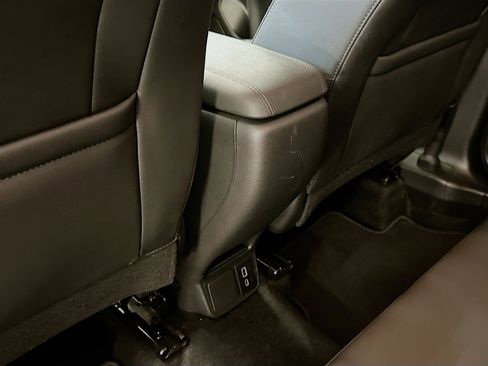 Used 2025 Buick Encore GX Preferred image 28