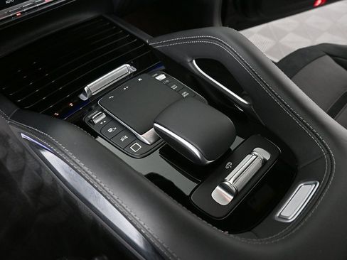 Certified 2025 Mercedes-Benz GLE 53 AMG 4MATIC image 15