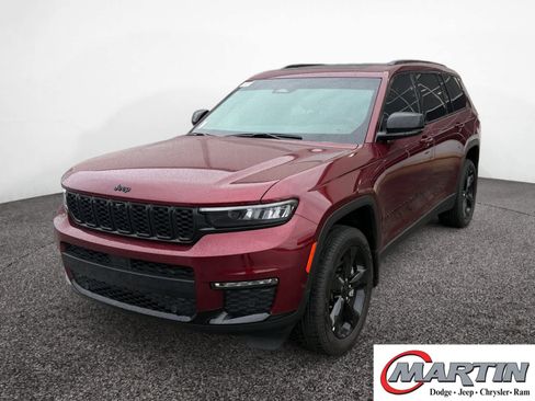 New 2025 Jeep Grand Cherokee L Limited w/ Luxury Tech Group II AWD/4WD image 1