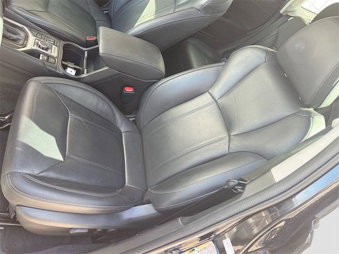 Used 2023 Subaru Forester Touring image 20