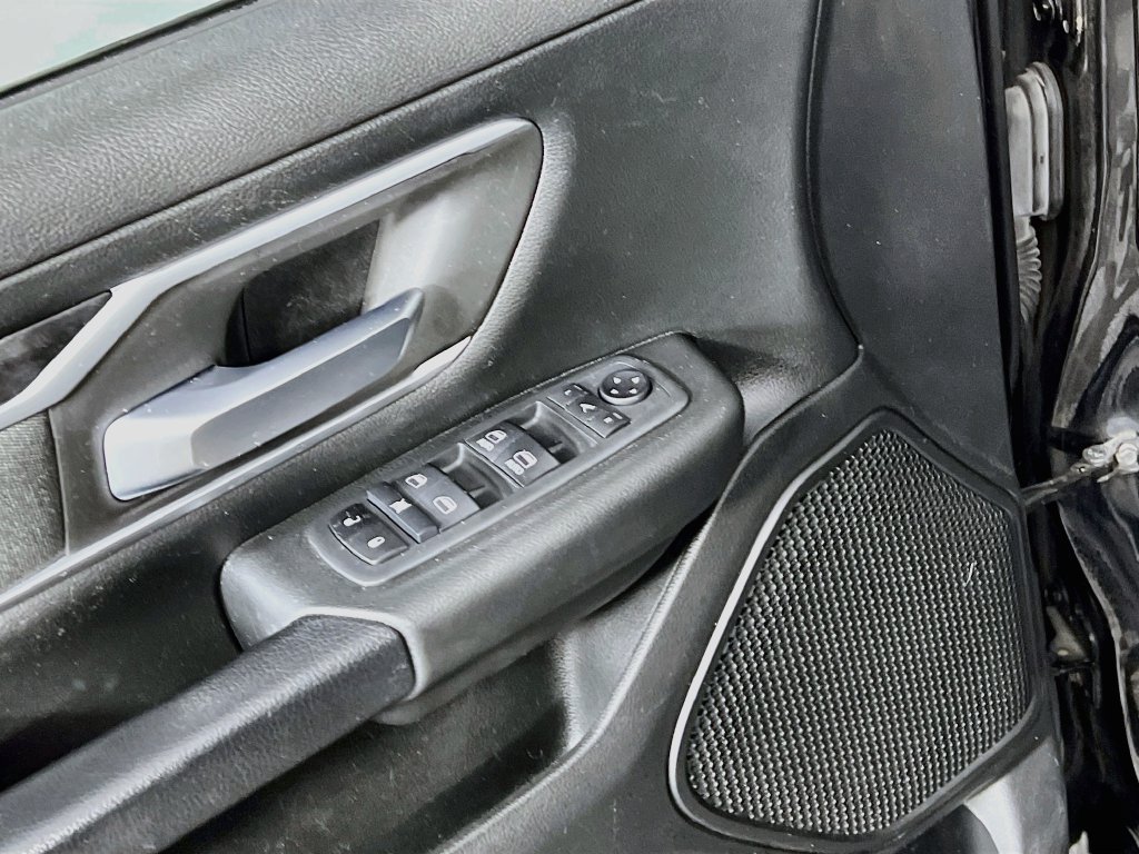 Used 2021 RAM 1500 Big Horn AWD/4WD image 18