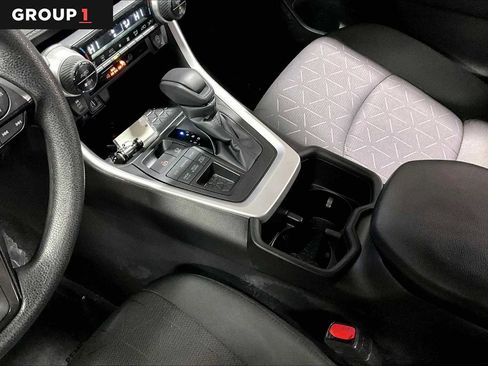 Used 2023 Toyota RAV4 XLE AWD/4WD image 17